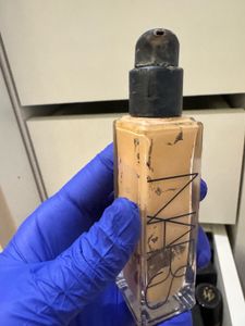 NARS Foundation Bottle - Almost empty (Stromboli)