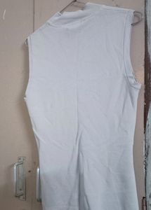 Cut Sleeve Half Turtle Neck Top