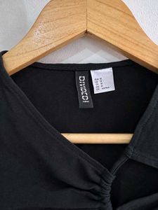 Black long Sleeve Ruched Cut-Out Crop Top
