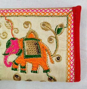 Exquisite Embroidery Pouch - Artisanal Touch