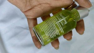 Himalaya Purifying Neem Face Serum