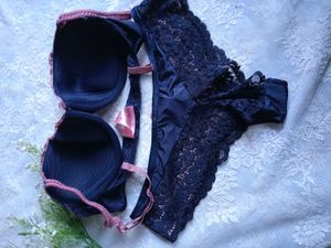 Hunkemoller Lace Lingerie Set