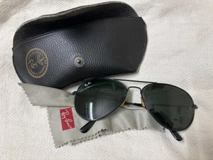 Ray-Ban Aviator Sunglasses with Case