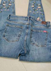 Madame Embroidery Jeans