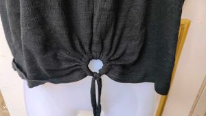 Chic Black Tie-Front Crop Top