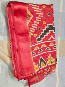 Vibrant Red Geometric Print Saree
