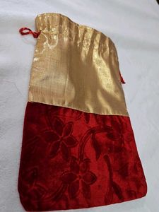 Red &amp; Gold Floral Drawstring Bags - Set of 4