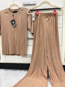 Thailand 🇹🇭 Pleat beige Co-ord Set