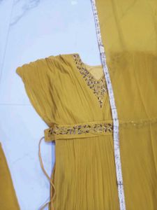 Mustard Yellow Dress 4pc set size L