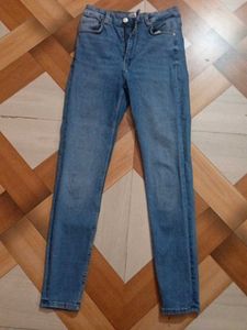 ZARA Women’s Blue Slim Fit Denim Jeans