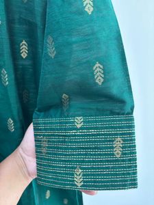 Elegant Green Kurta with Gold Print