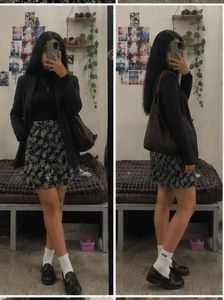 Chic Black &amp; White Floral Skirt