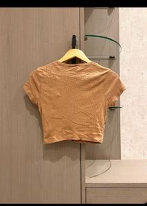 forever 21 crop top 🤎