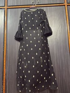 Elegant Black Embellished Kurta Set