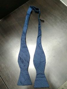 HERMES Bow Tie