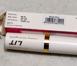 Myglamm LIT Creamy Matte Lipstick