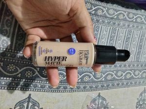 Blue Heaven Hyper Matte Foundation SPF 25