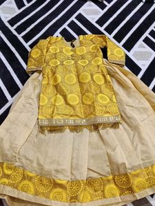 Girls' Yellow &amp; Beige Ethnic Dress