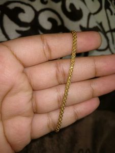 Elegant Gold Chain Necklace