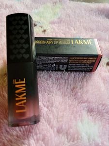 combo Lakme Xtraordinairy Lip Mousse