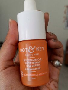 dot and key vitamic c serum 10 %