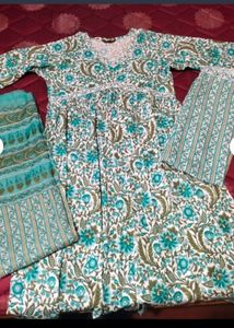 Women's Kurti Set