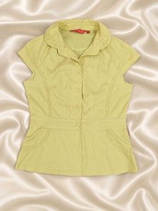 Chic Sleeveless Button-Up Top