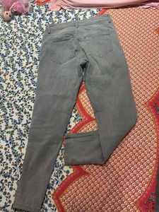A pair of denim in perfect condition