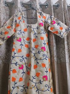 Embroidered Silk kurta sets