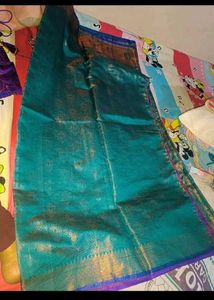 New Double Shade Saree With Stitchied Blouse