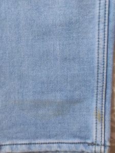 Light Wash blue torn Jeans