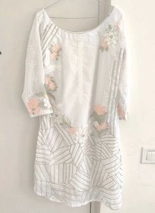 White Embroidered Kurta