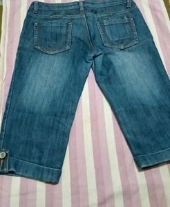 Denim Jean's Capri Like SUMMER Way
