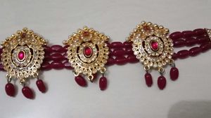 Elegant Red Beaded Choker Necklace Set without ear