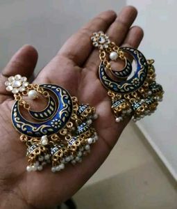 special Trendy Jhumkas on this diwali season