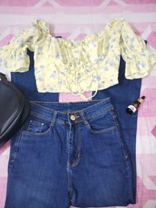 Floral Off-Shoulder Tie-Up Top