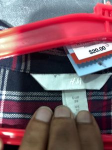 H&amp;M Classic Plaid Button-Up Shirt