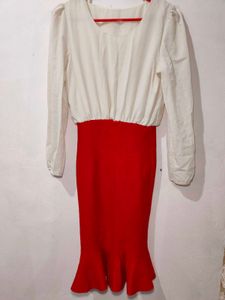 Chic Red &amp; Off-White Long Sleeve Dress