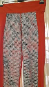 Under Armour compression technology 3/4 gym pants