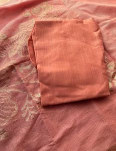 Elegant Pink Kurta Set with Intricate Embroidery