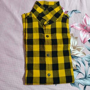Men’s Yellow &amp; Black Checkered Casual Shirt