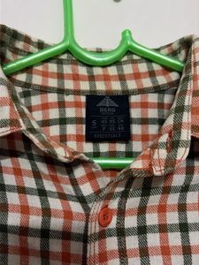 Long sleeve, button down casual shirt by Berg