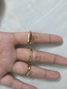 4 Stackable Gold Rings Set