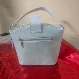New White Stylish Fargo Handbag