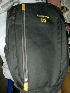 Urban Falak Black Backpack