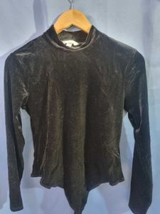 H&amp;M Chic Black Velvet Bodysuit
