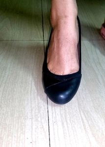 The almost new black heel