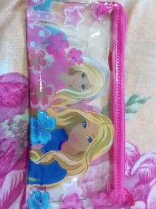 Stationary Helpful Pouches