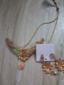 Exquisite Necklace and Earring Set