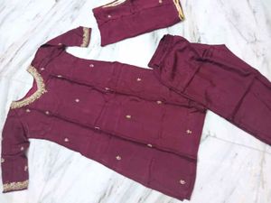 Zardosi work kurta set😍